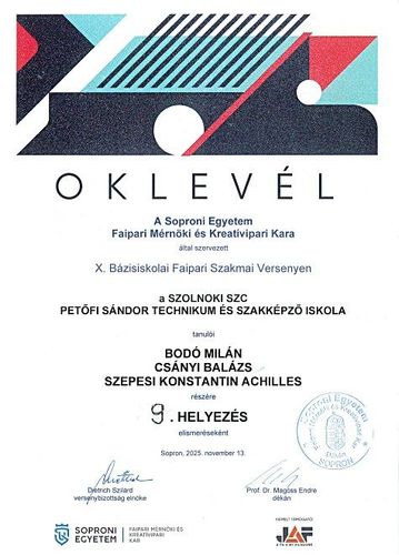 Hazaérkeztek bajnokaink!